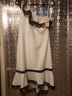 Nanette Lepore White & Black Dress with Pink Label